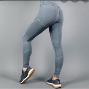 Alphalete revival leggings- light grey